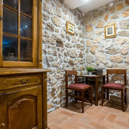 Rustical Nest Krk Old Apartment