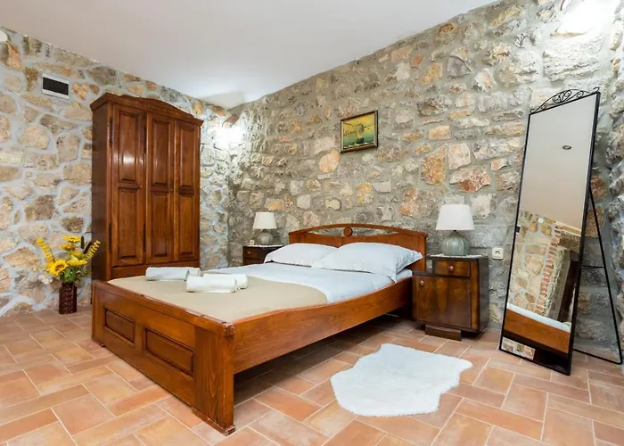 Rustical Nest Krk Old * Krk Town