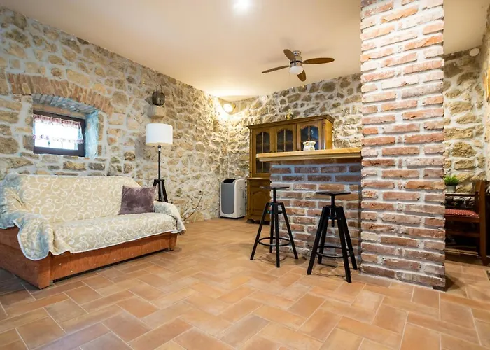 Rustical Nest Krk Old * Krk Town